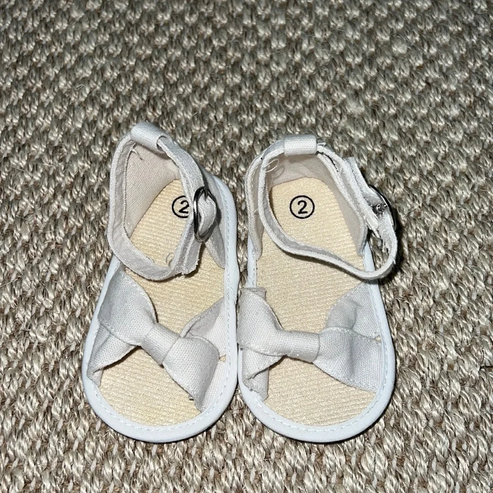 Zara Baby White Sandal Bow Shoes size 2